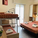 Hotel Villa Madana Отель 2*