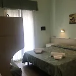Hotel Villa Madana Римини