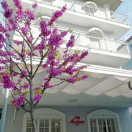 Hotel Madana 2*
